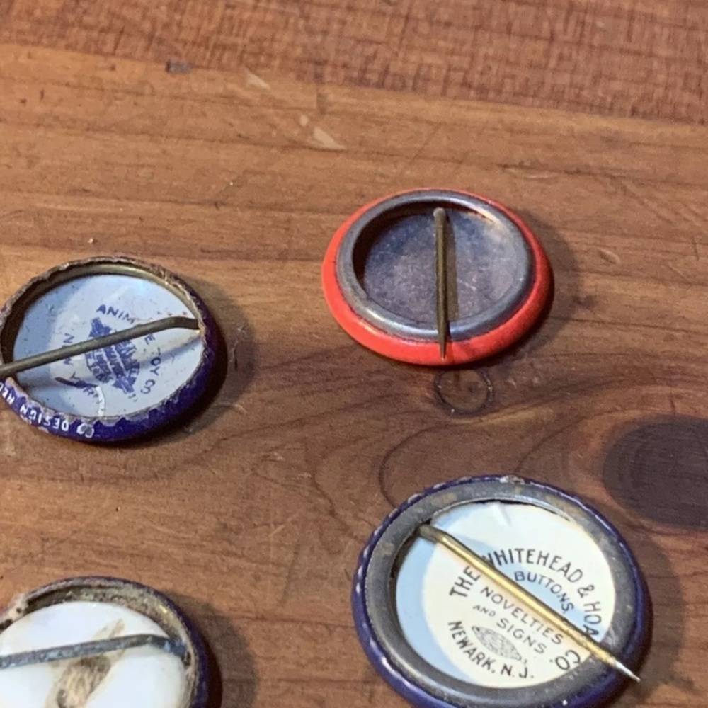Vintage Liberty Loan Pin Set - Red, Blue, White Antique WW1 - Picture 2 of 12